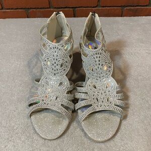 Ashley A Women‎ Lady Rhinestone Shoes 3" Heel Size 9